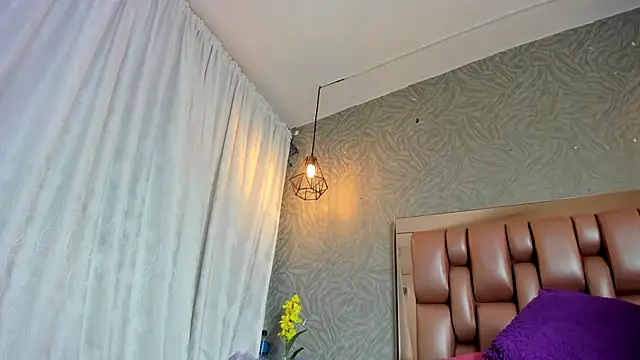 ANA-BULLOCK-'s cam snapshot