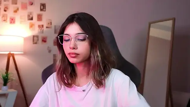 dinnerwithflowers's cam snapshot