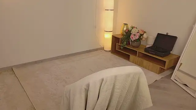 Kim_Redd's cam snapshot