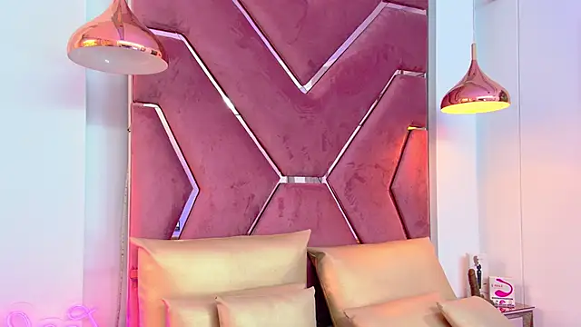 Leslie_Bussh_'s cam snapshot