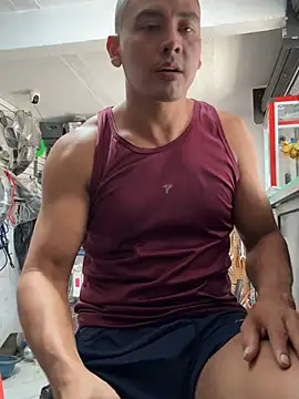 Paul22cm- live sex cam