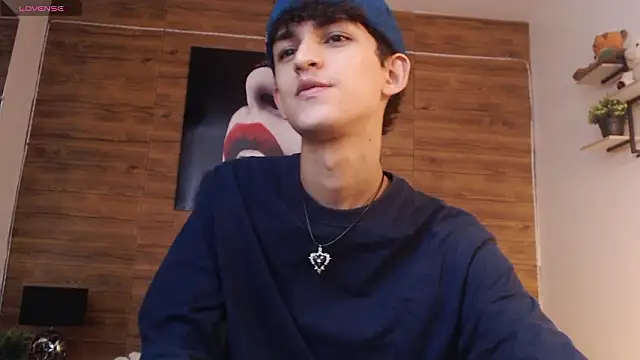 Michaelkoiv live sex cam