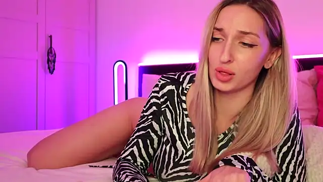 SweetTeea's cam snapshot