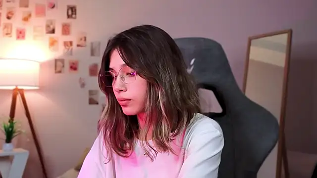 dinnerwithflowers's cam snapshot