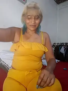 Goodgirlsue_77 live sex cam