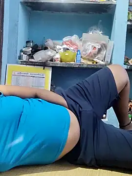 divyasree1431's cam snapshot