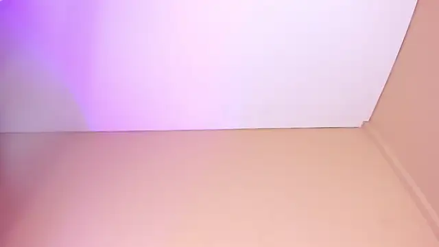 Lucy_Strong's cam snapshot