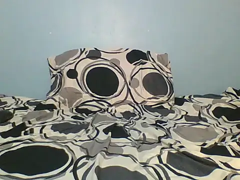 hornyqueen93's cam snapshot