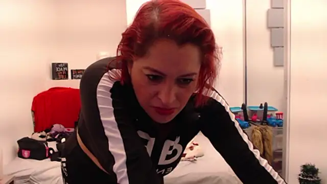 eva_twiss's cam snapshot