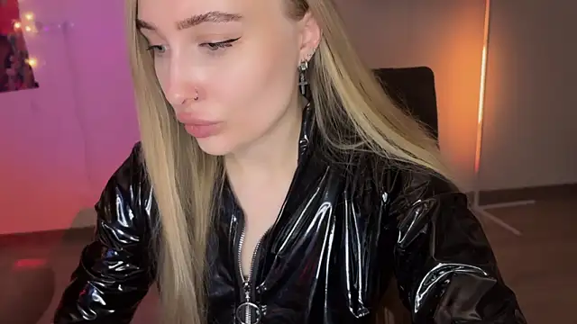 MistressAsya's cam snapshot