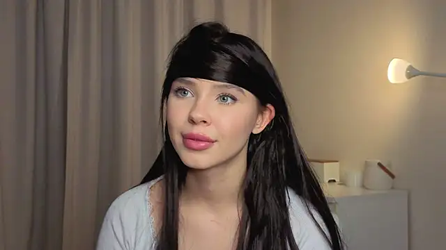 slyshypie's cam snapshot