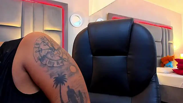 GabyMoreau's cam snapshot