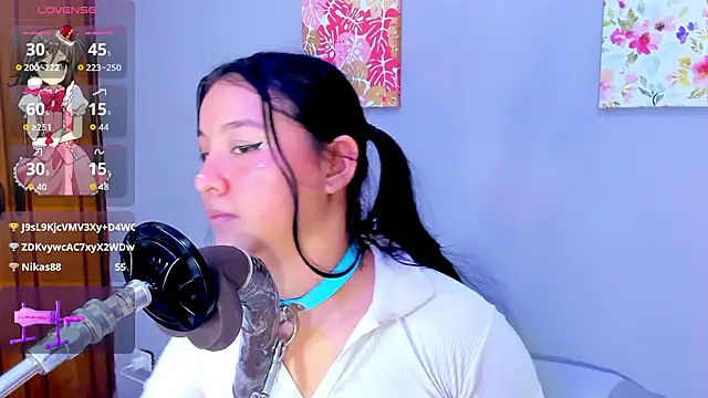 mia_celezte's cam snapshot