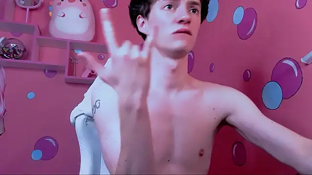 LukeSweet's cam snapshot