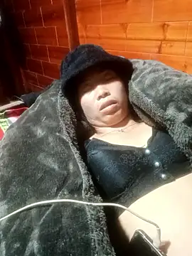 Amiluli's cam snapshot