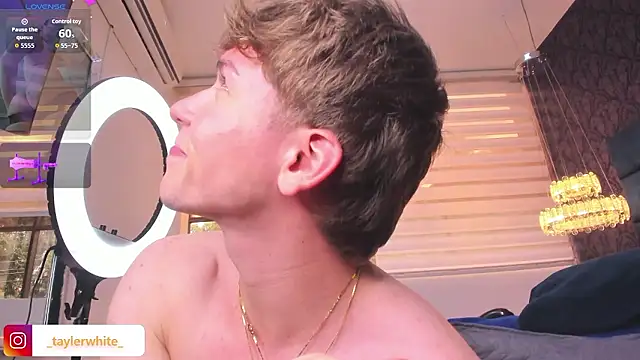 TaylerWhite's cam snapshot