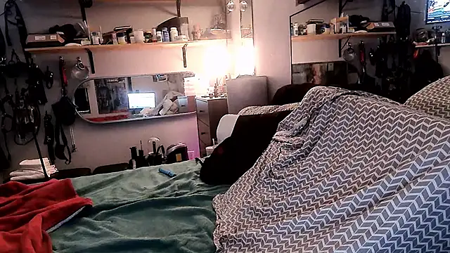 Girthywhereitmatters live sex cam