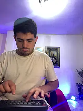 williamsmiiths16 live sex cam