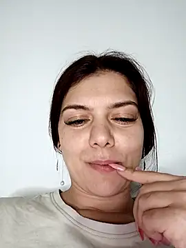 LadyNora live sex cam