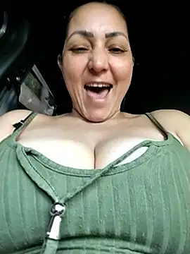 Lunita86 live sex cam