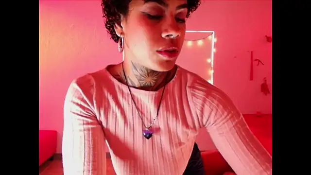 Canela_Osada_'s cam snapshot