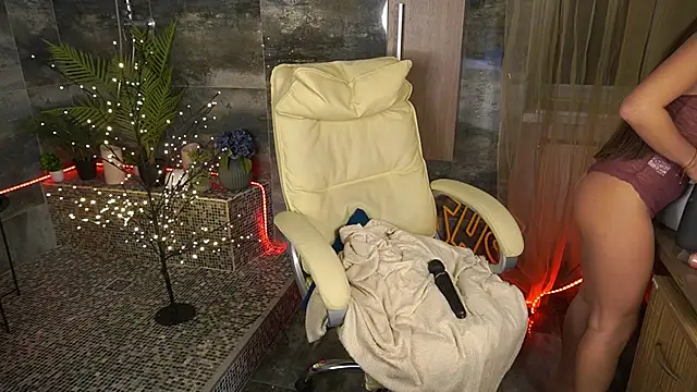 MadissonSoft live sex cam