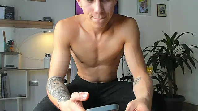 manucute_23_'s cam snapshot