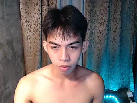 Urhotsilverboy's cam snapshot