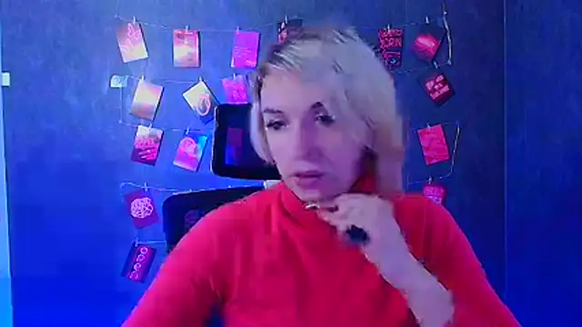 Lana_Foxyy live sex cam