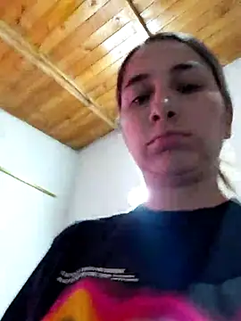 Iris_love18's cam snapshot