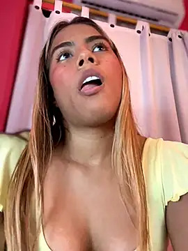 MiaSizzle's cam snapshot