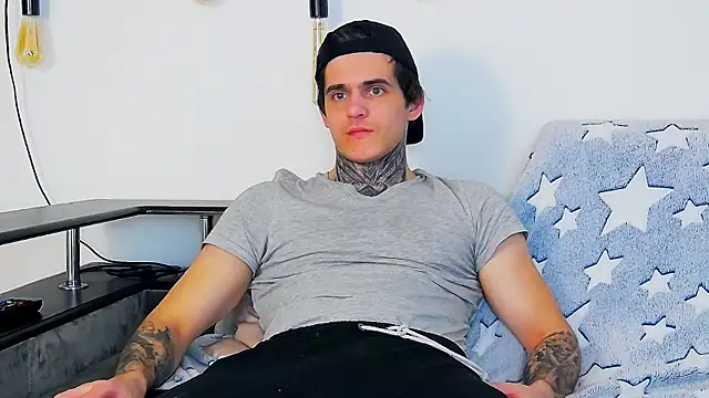 CarterCole's cam snapshot