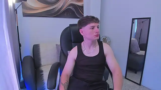 Leoo_Miller's cam snapshot