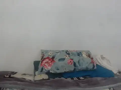 B_Slut's cam snapshot