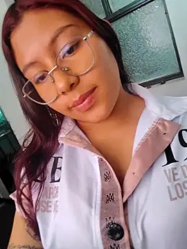 StornBunnyy_'s cam snapshot