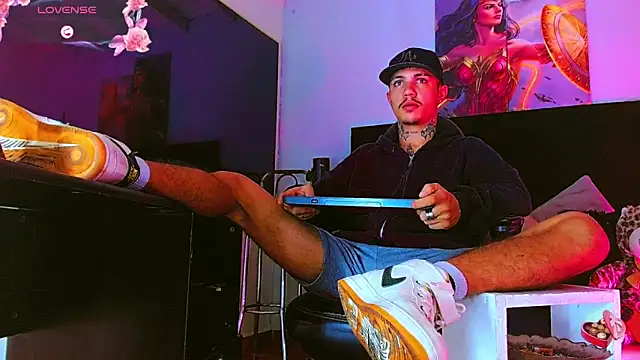 HannibalLester live sex cam