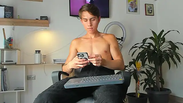 manucute_23_'s cam snapshot