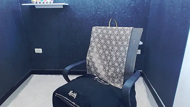 Kerverr_'s cam snapshot