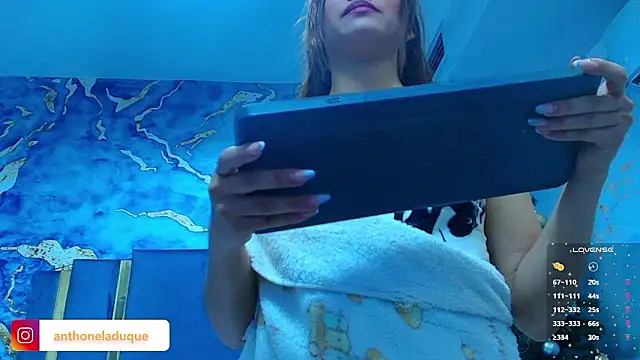 AnthonelaDuque live sex cam