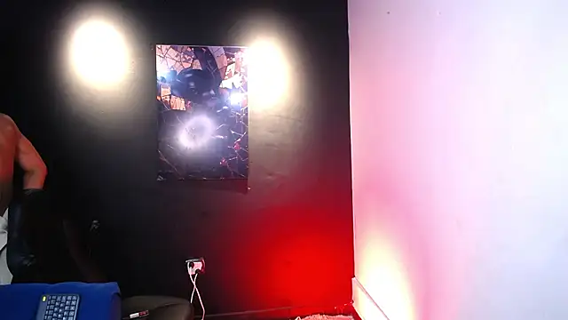 LiamVibes212 live sex cam