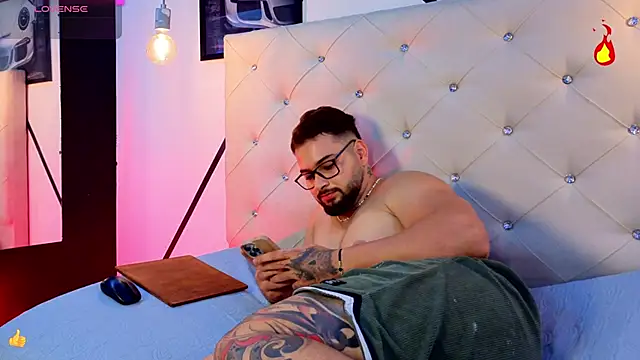 Andrew_Brown live sex cam