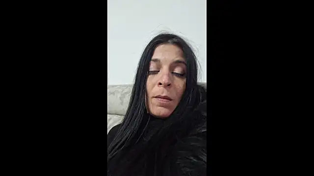 Viola43 live sex cam