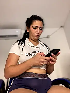 Nahomyy_1's cam snapshot