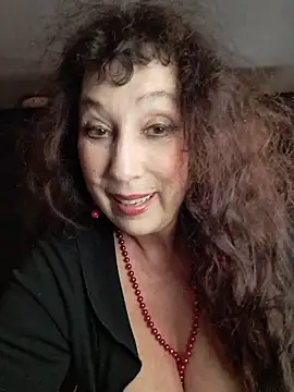 GypsyEsmeralda's cam snapshot