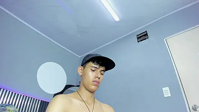 Astaroth_Grigori live sex cam