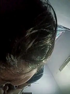 TropicalFlower's cam snapshot