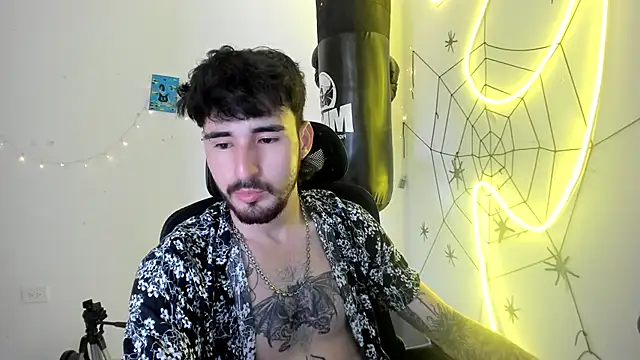 DmitriSanders live sex cam