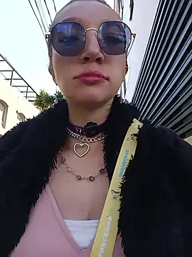 Lucy_colee's cam snapshot