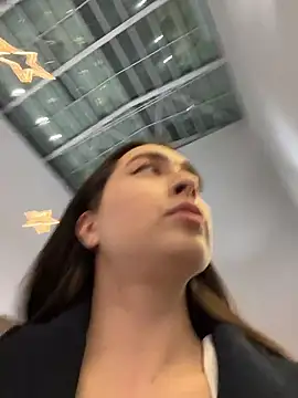 Holly_Play's cam snapshot