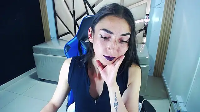 Maily_a_'s cam snapshot